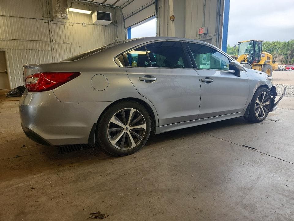 2018 SUBARU LEGACY 2.5I LIMITED 3