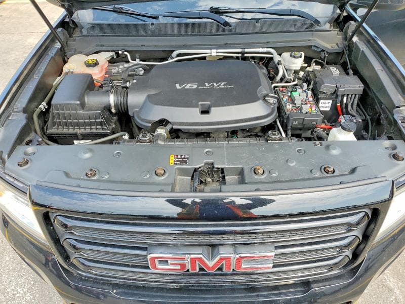 2018 GMC CANYON SLT 11