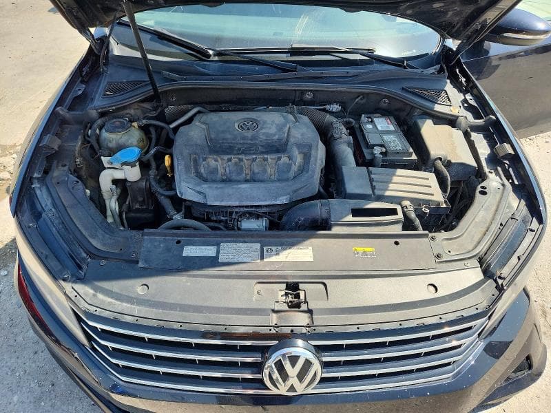 2018 VOLKSWAGEN PASSAT S 11