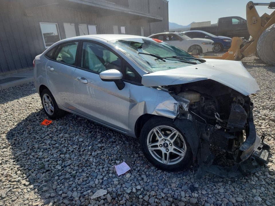 2018 FORD FIESTA SE 4