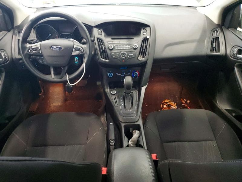2017 FORD FOCUS SE 8
