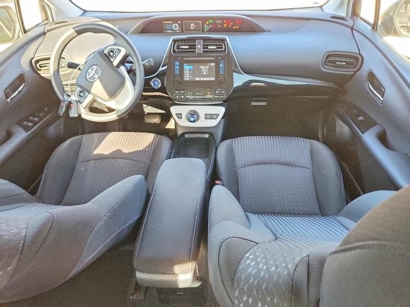 2017 TOYOTA PRIUS TWO 8