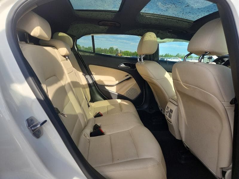 2018 MERCEDES-BENZ GLA 250 4MATIC 11