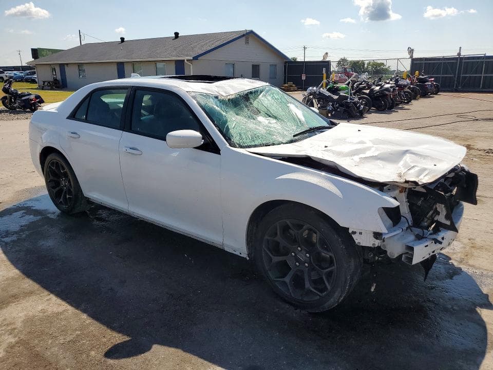 2020 CHRYSLER 300 S 4