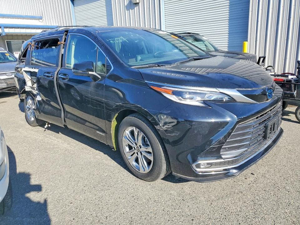 2021 TOYOTA SIENNA PLATINUM 7-PASSENGER 4