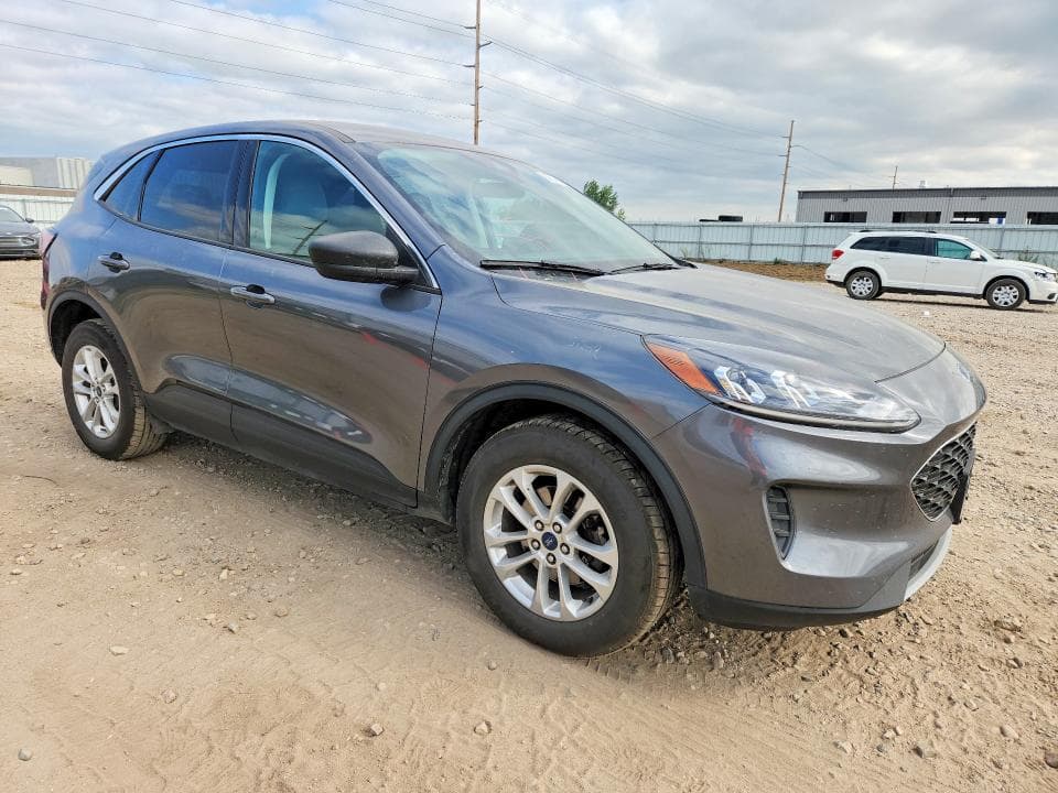 2022 FORD ESCAPE SE 4