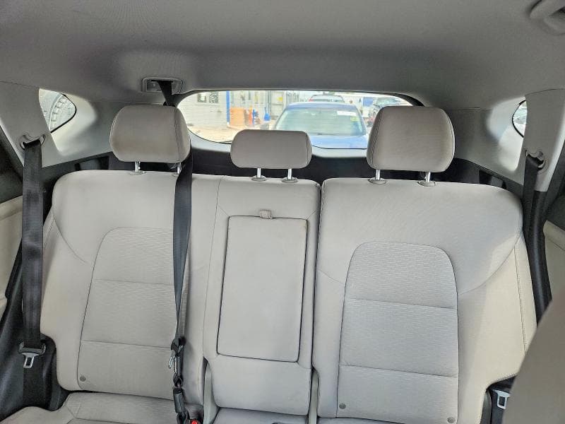 2021 HYUNDAI TUCSON SE 10