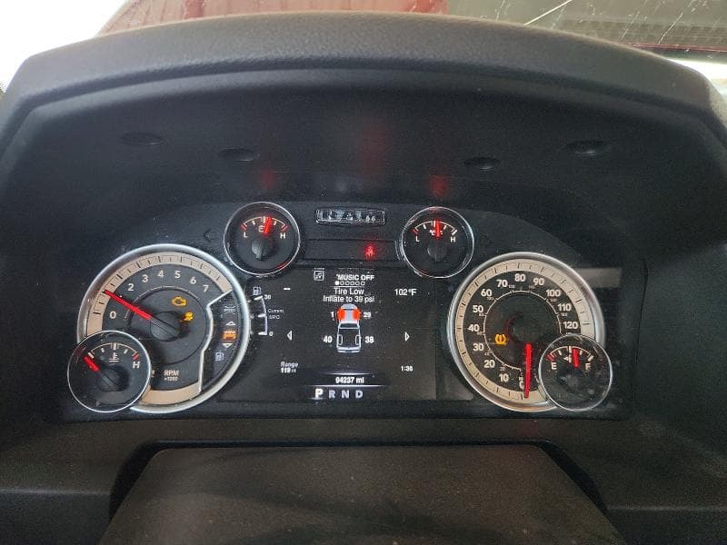 2019 RAM 1500 CLASSIC SLT 9