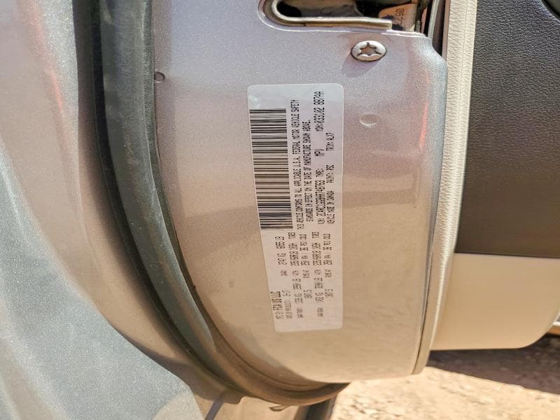 2017 CHRYSLER PACIFICA LIMITED 13