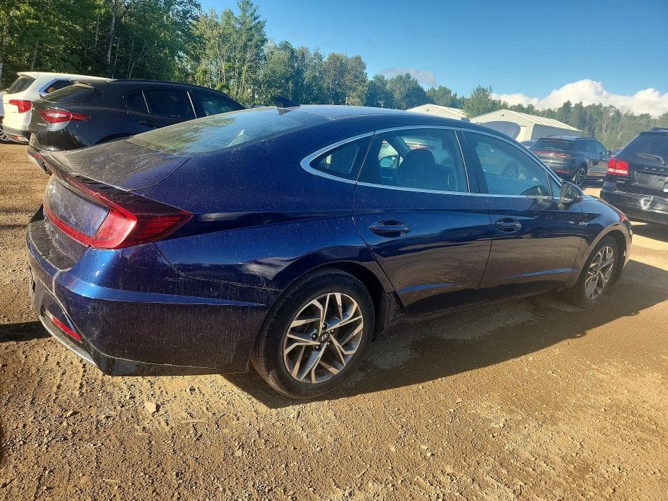 2021 HYUNDAI SONATA SE 3