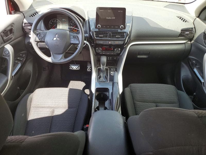 2023 MITSUBISHI ECLIPSE CROSS LE 8