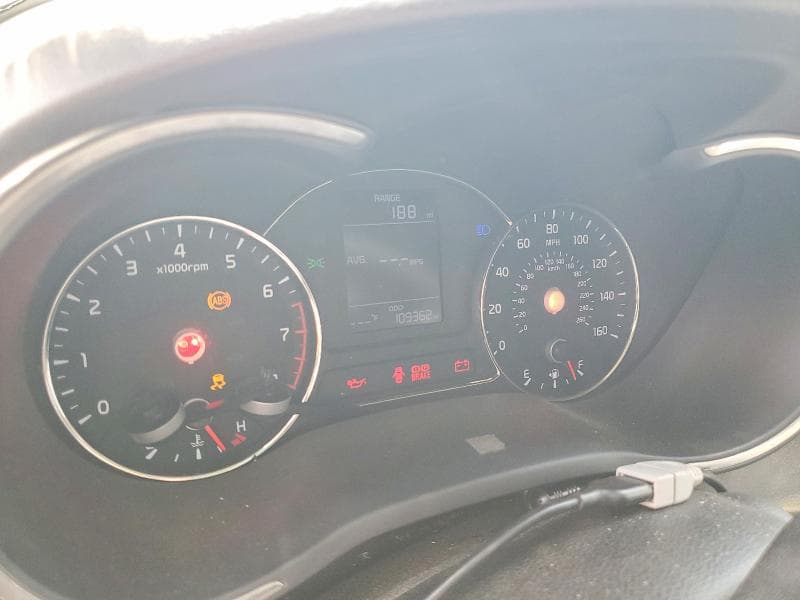 2017 KIA FORTE LX 9