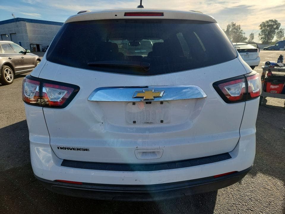 2017 CHEVROLET TRAVERSE LS 6