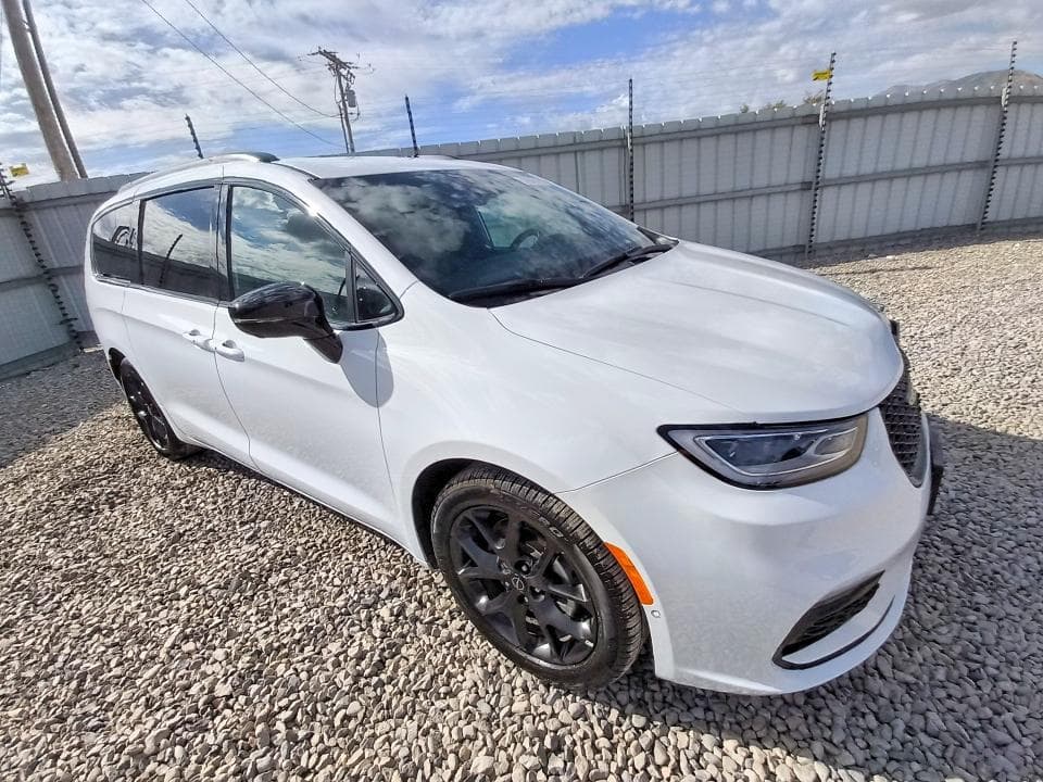 2026 CHRYSLER PACIFICA SELECT 4