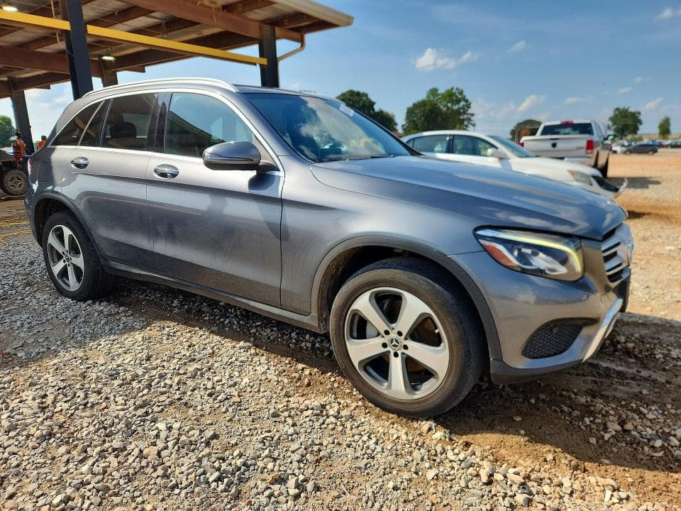 2017 MERCEDES-BENZ GLC 300 4