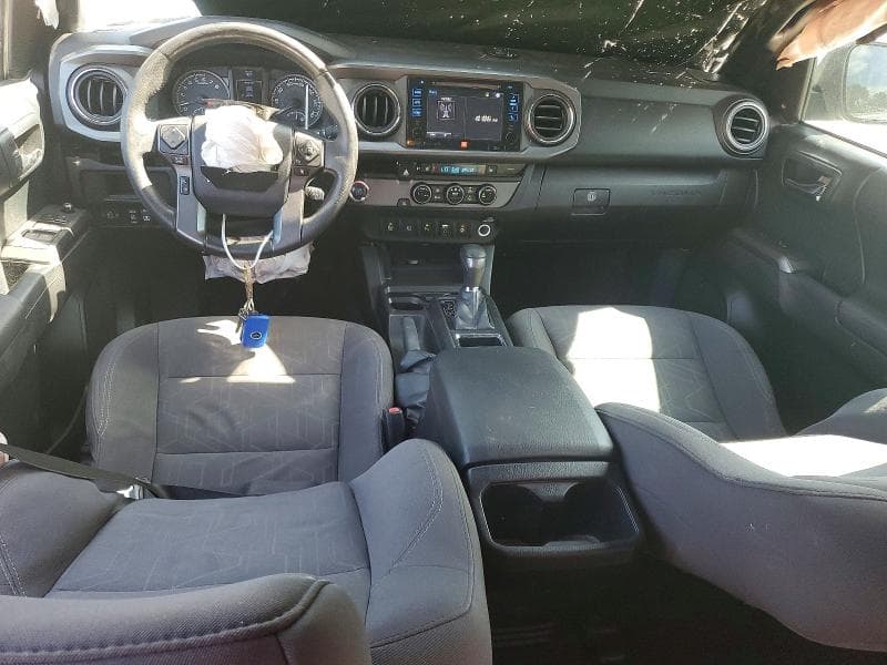 2017 TOYOTA TACOMA TRD SPORT 8