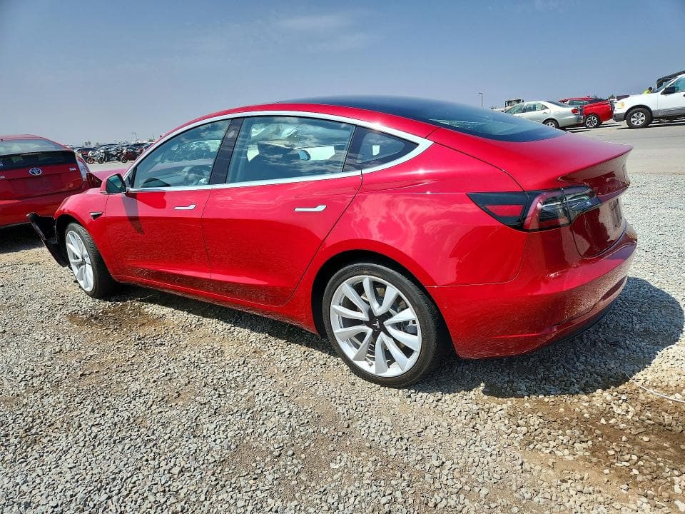 2018 TESLA MODEL 3 2