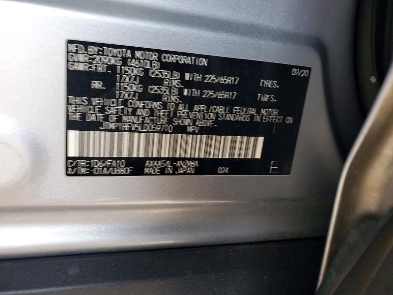 2020 TOYOTA RAV4 XLE 12
