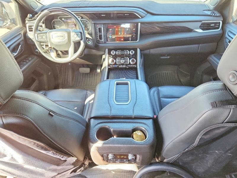 2021 GMC YUKON DENALI 8