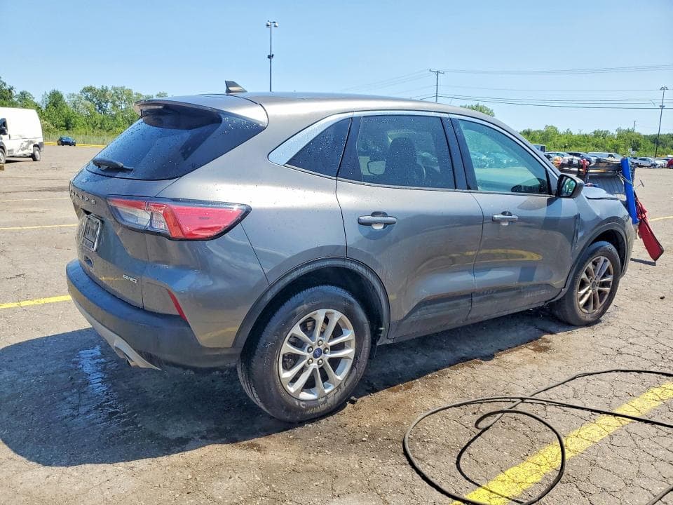 2022 FORD ESCAPE SE 3