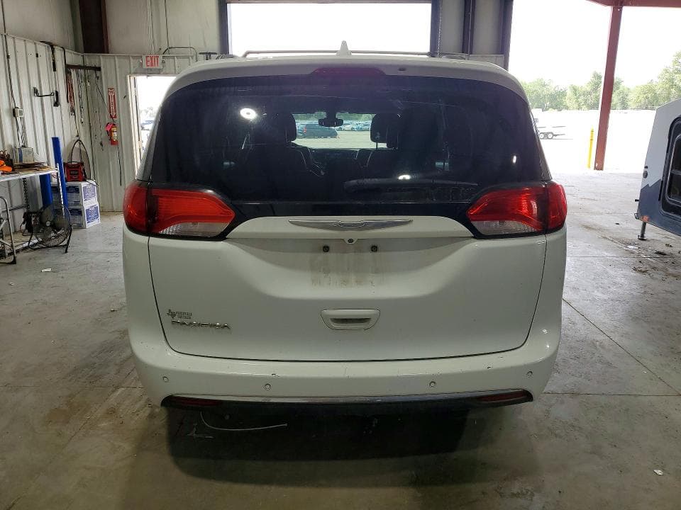 2017 CHRYSLER PACIFICA TOURING L 6