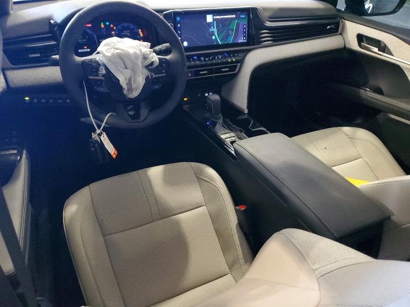 2026 TOYOTA CAMRY XLE 8