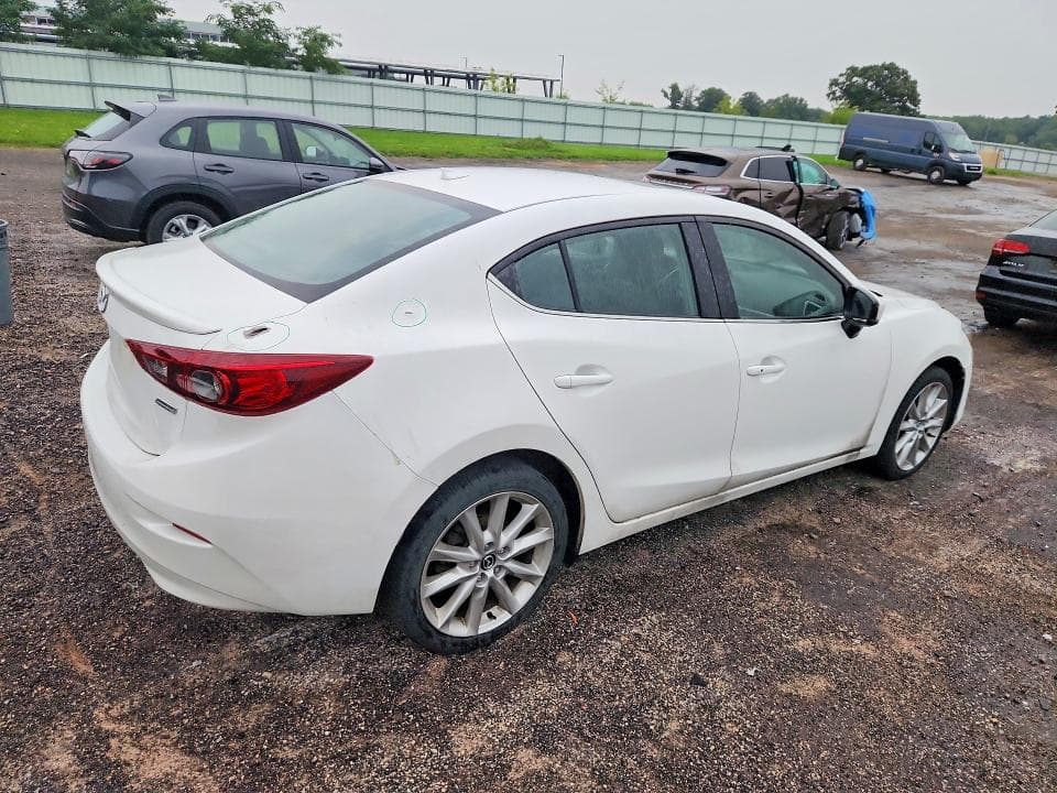 2017 MAZDA 3 TOURING 3