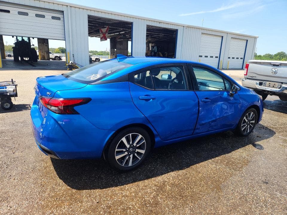 2021 NISSAN VERSA SV 3