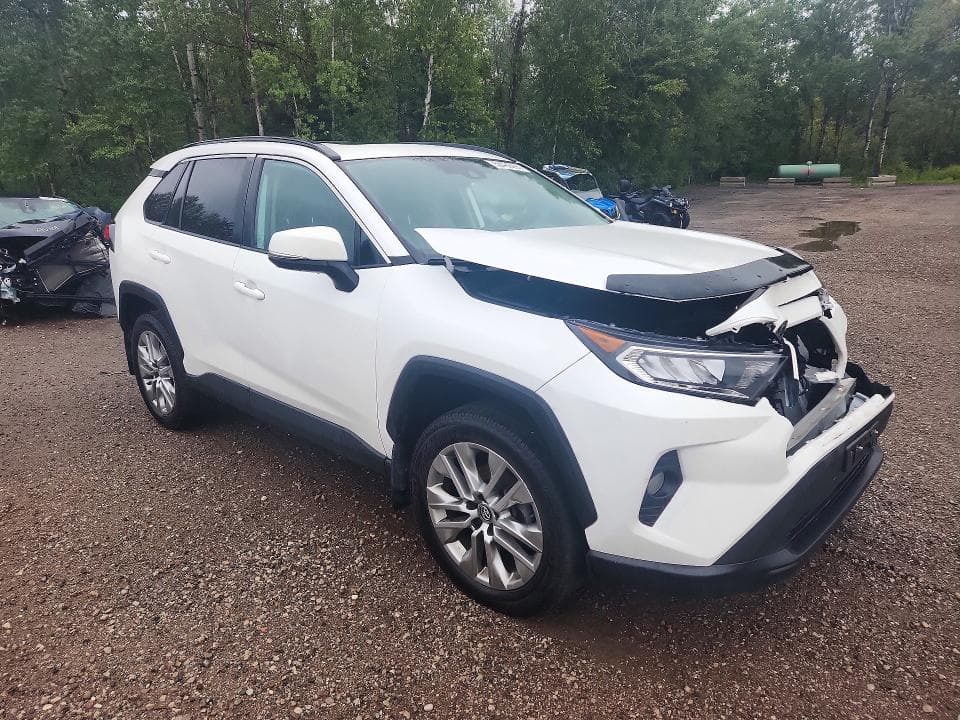 2021 TOYOTA RAV4 XLE 4