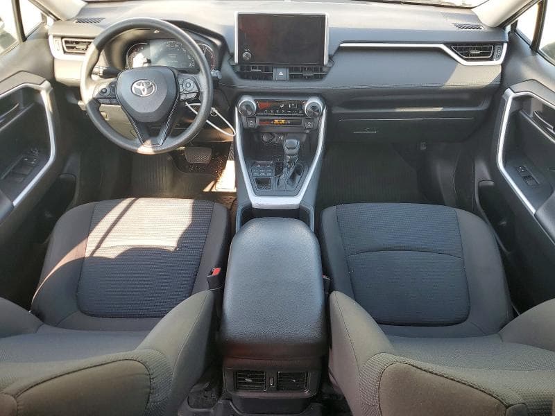 2023 TOYOTA RAV4 LE 8