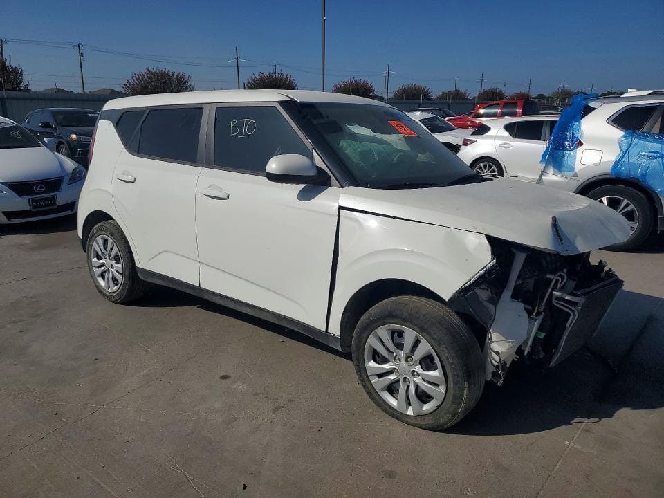 2023 KIA SOUL LX 4