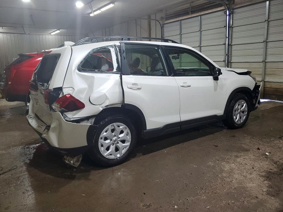 2022 SUBARU FORESTER 3