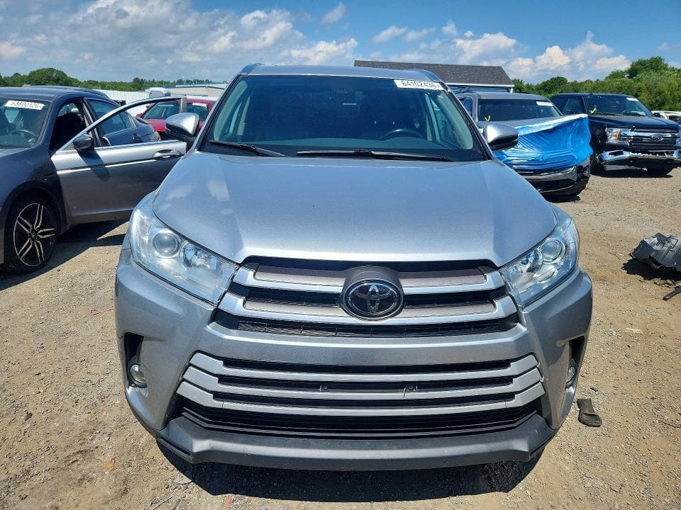 2018 TOYOTA HIGHLANDER XLE 5