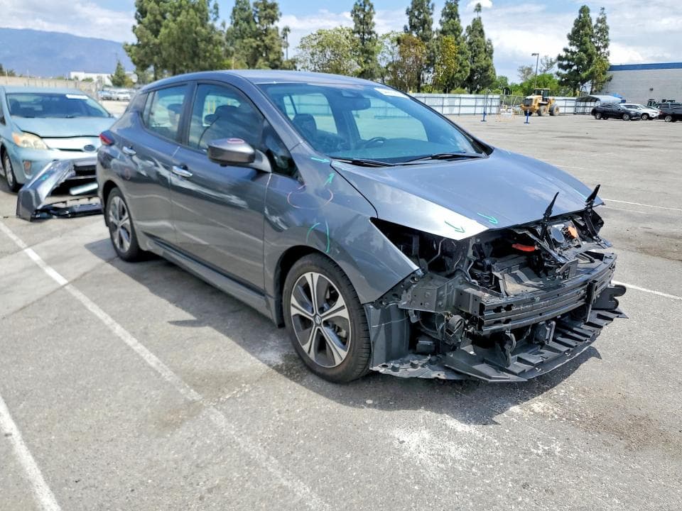 2020 NISSAN LEAF SV 4