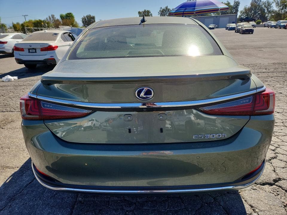 2019 LEXUS ES 300H 6
