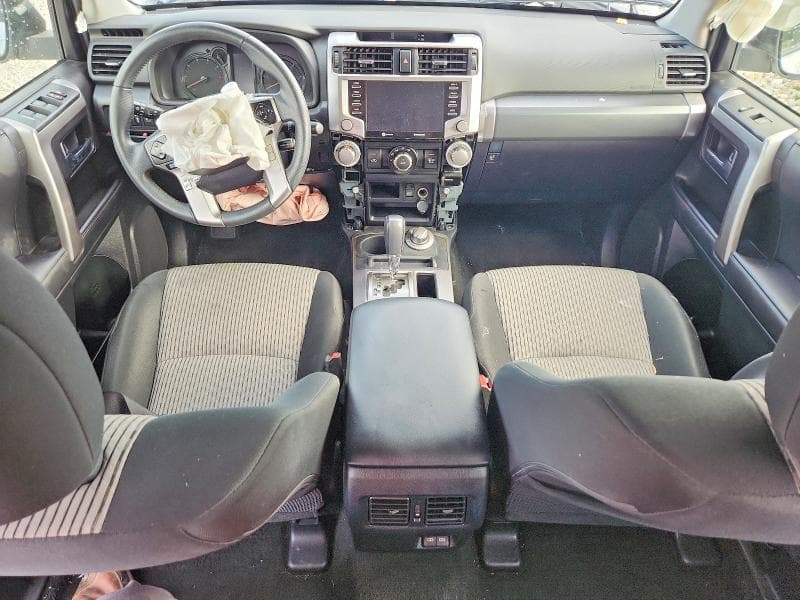 2024 TOYOTA 4RUNNER SR5 8