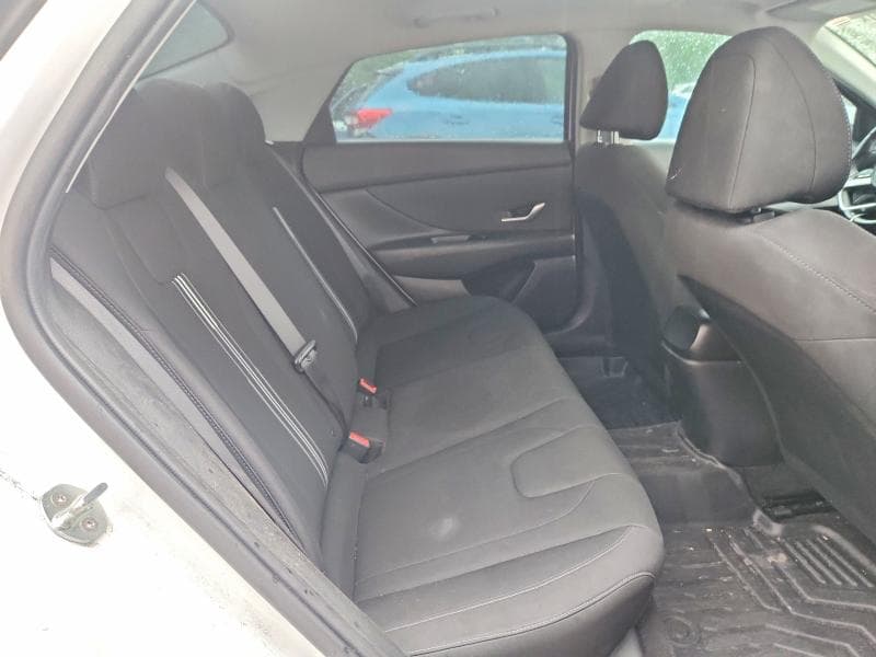 2021 HYUNDAI ELANTRA SEL 10