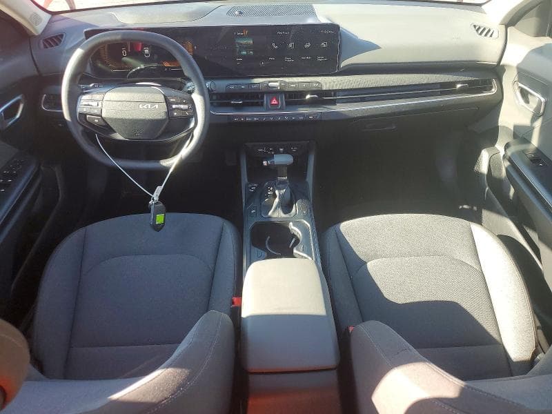 2025 KIA K4 LXS 8