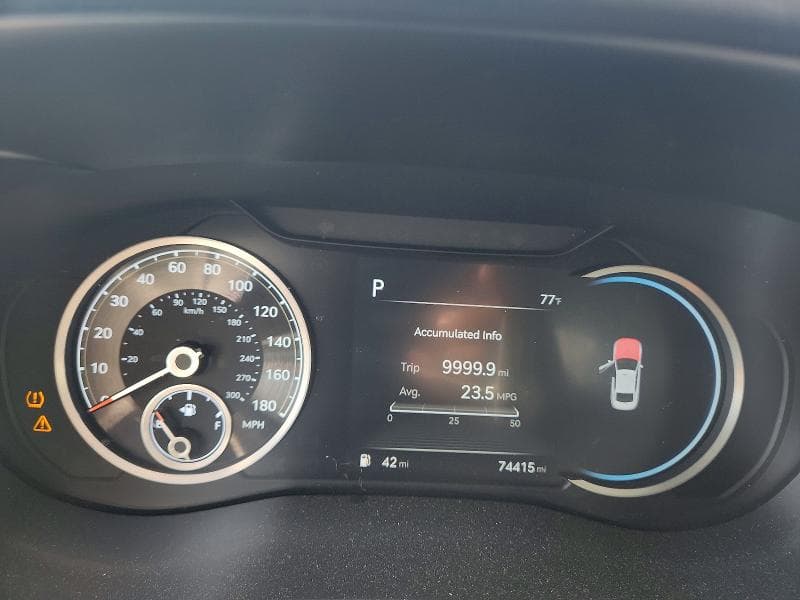 2023 GENESIS G70 2.0T 9