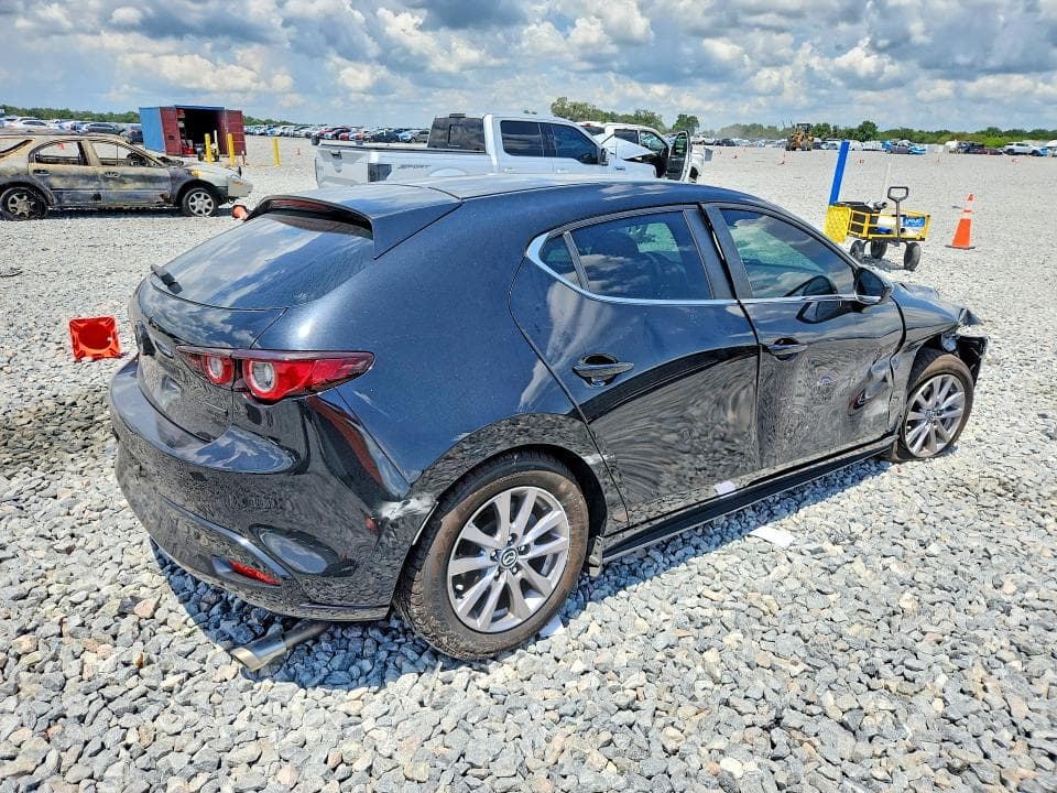 2022 MAZDA 3 3