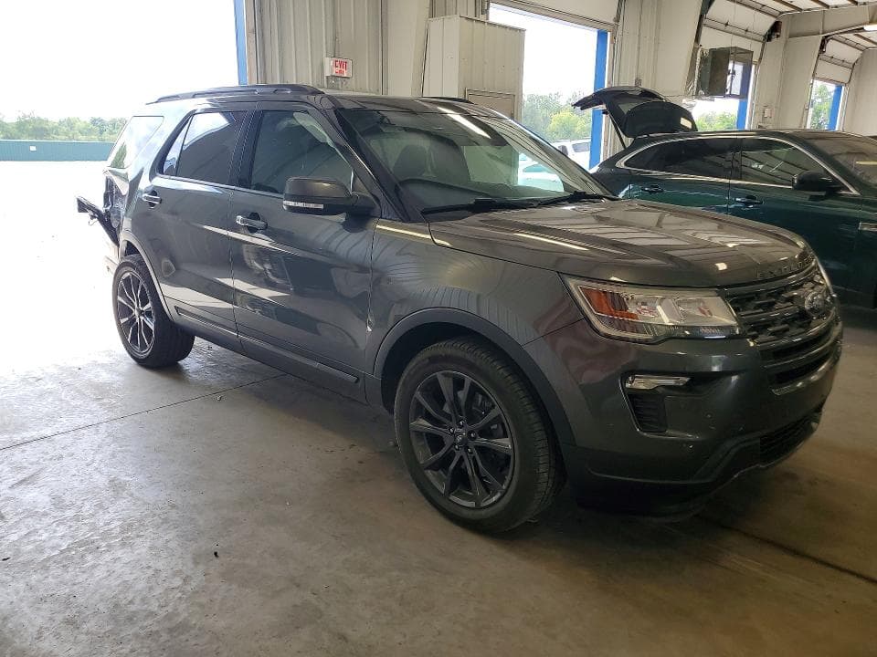 2018 FORD EXPLORER XLT 4