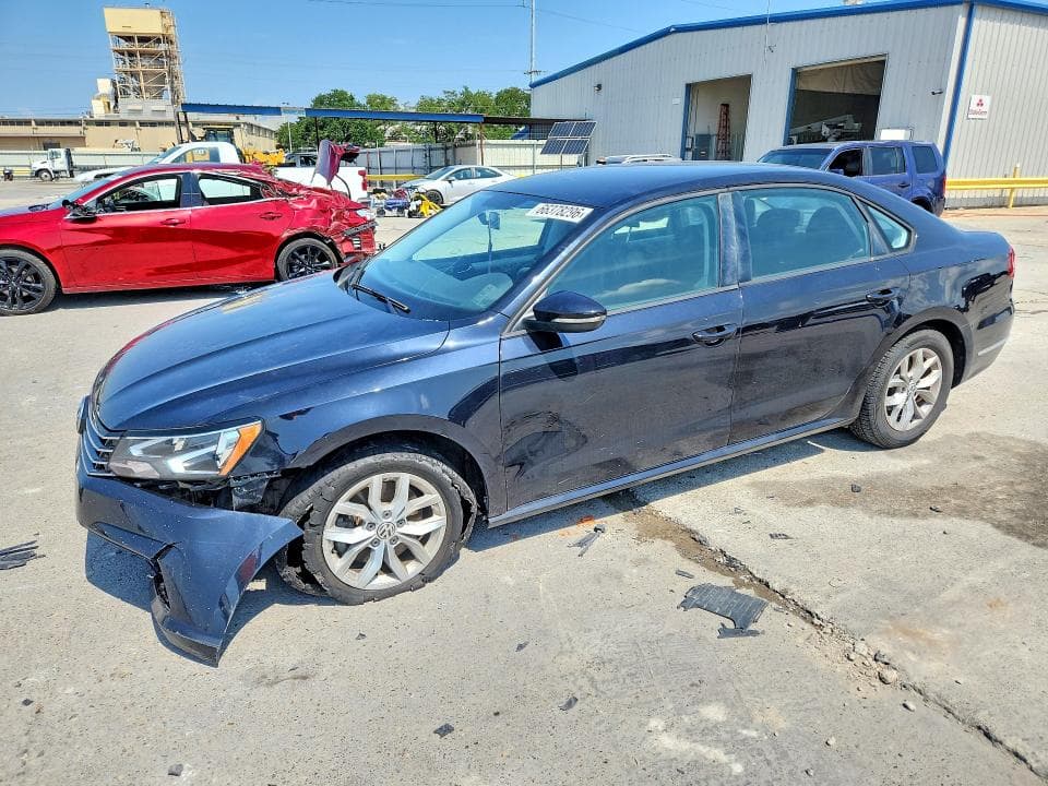 2018 VOLKSWAGEN PASSAT S - 1