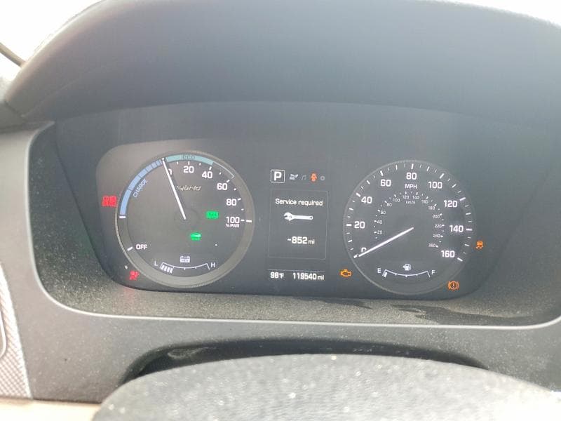 2017 HYUNDAI SONATA HYBRID SE 9