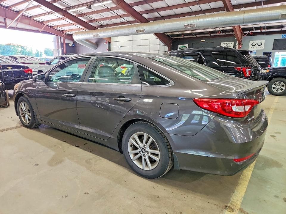 2017 HYUNDAI SONATA SE 2