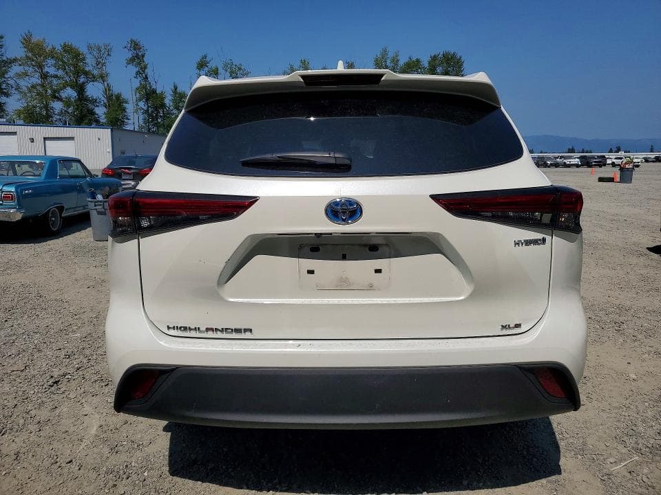 2021 TOYOTA HIGHLANDER HYBRID XLE 6