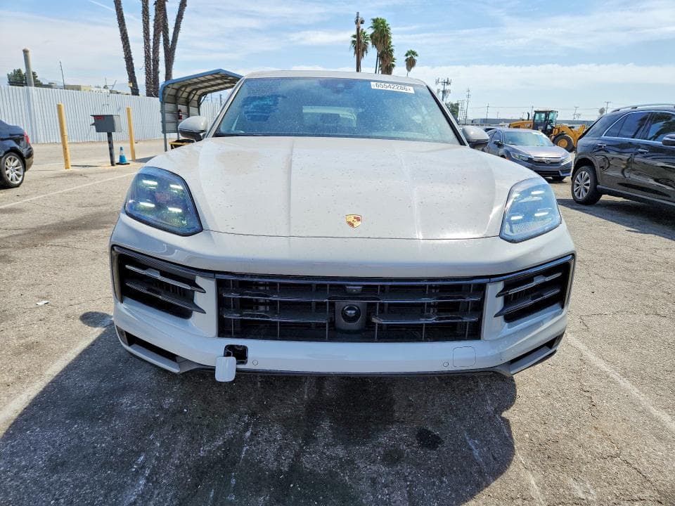 2024 PORSCHE CAYENNE 5