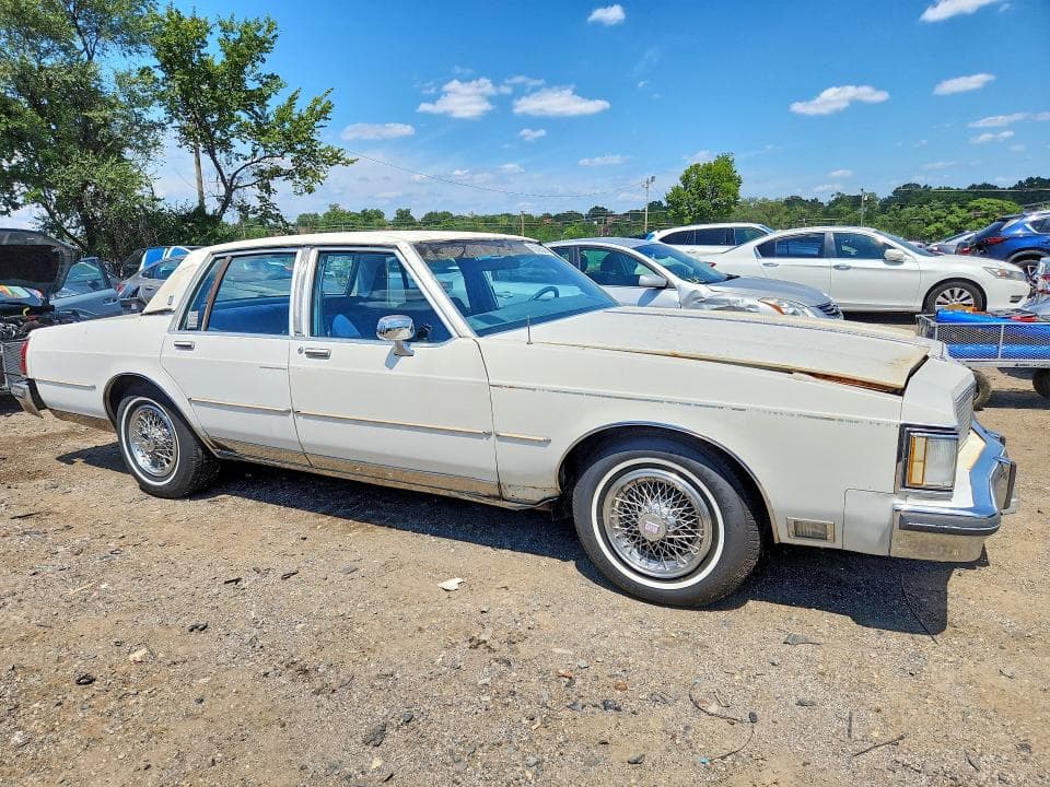 1984 OLDSMOBILE DELTA 88 ROYALE BROUGHAM LS 4