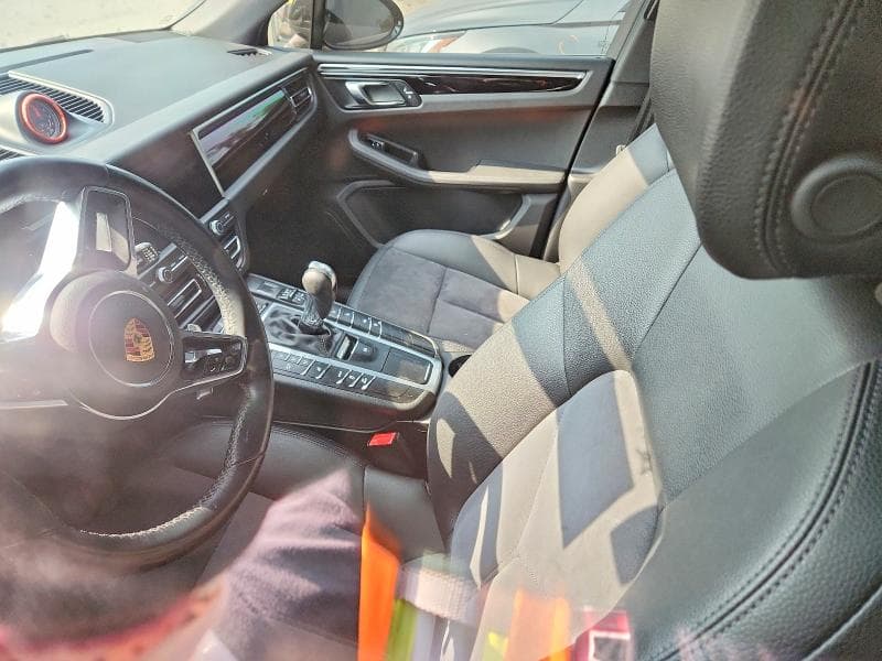 2020 PORSCHE MACAN 8