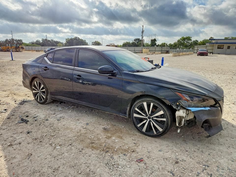 2019 NISSAN ALTIMA SR 4