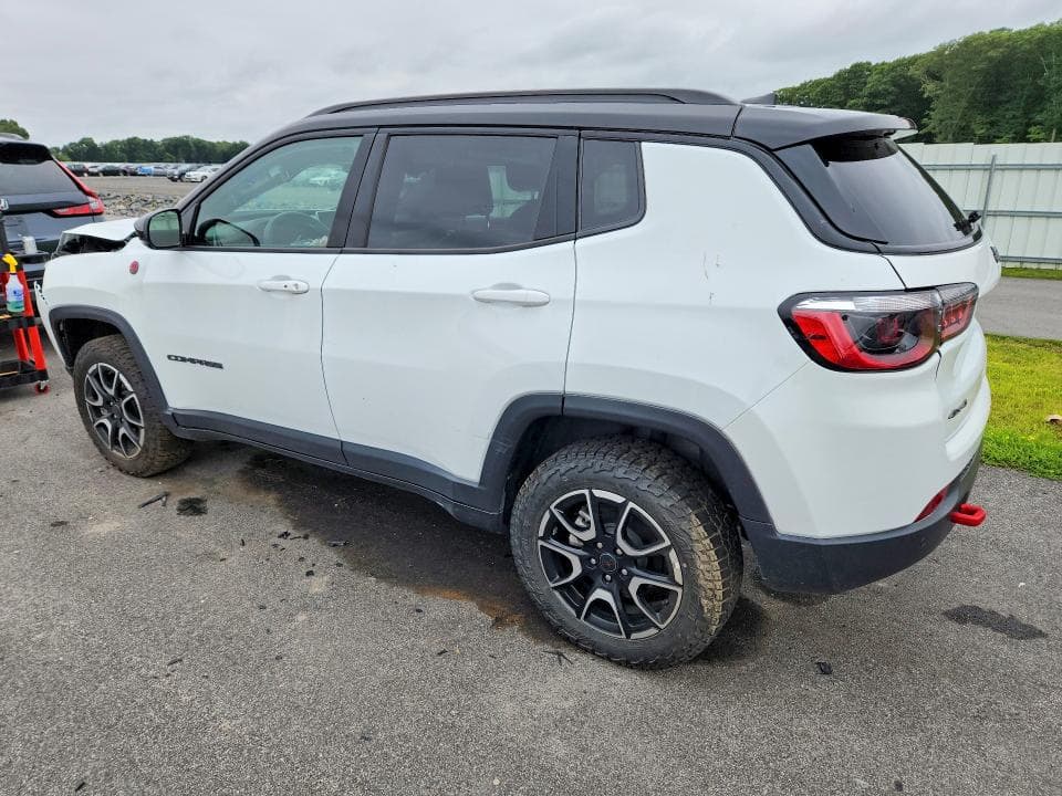 2025 JEEP COMPASS TRAILHAWK 2